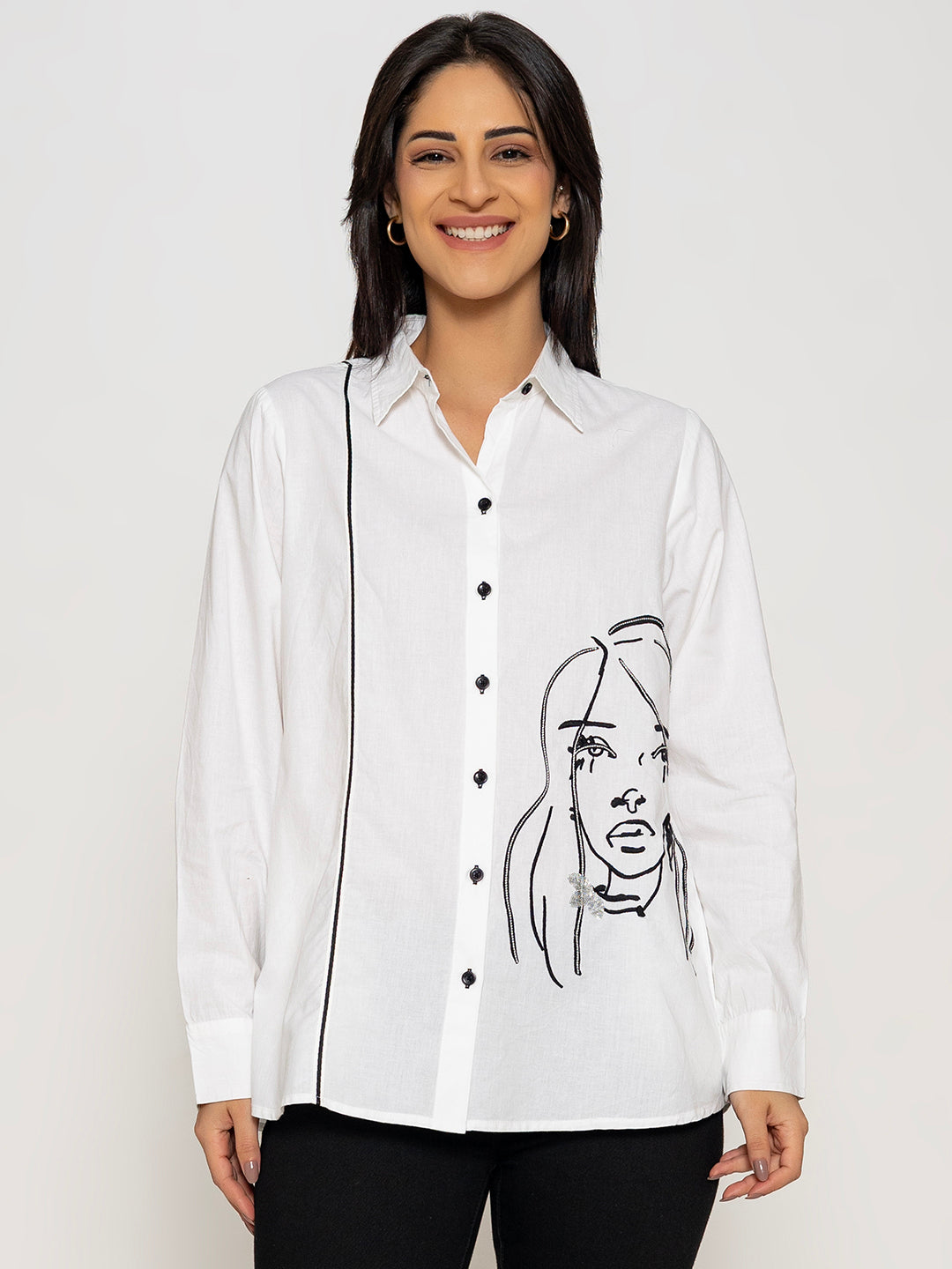 WHITE FRONT EMBROIDERED MACAW COTTON  SHIRT WITH HANGING SEQUENCE DETAILING