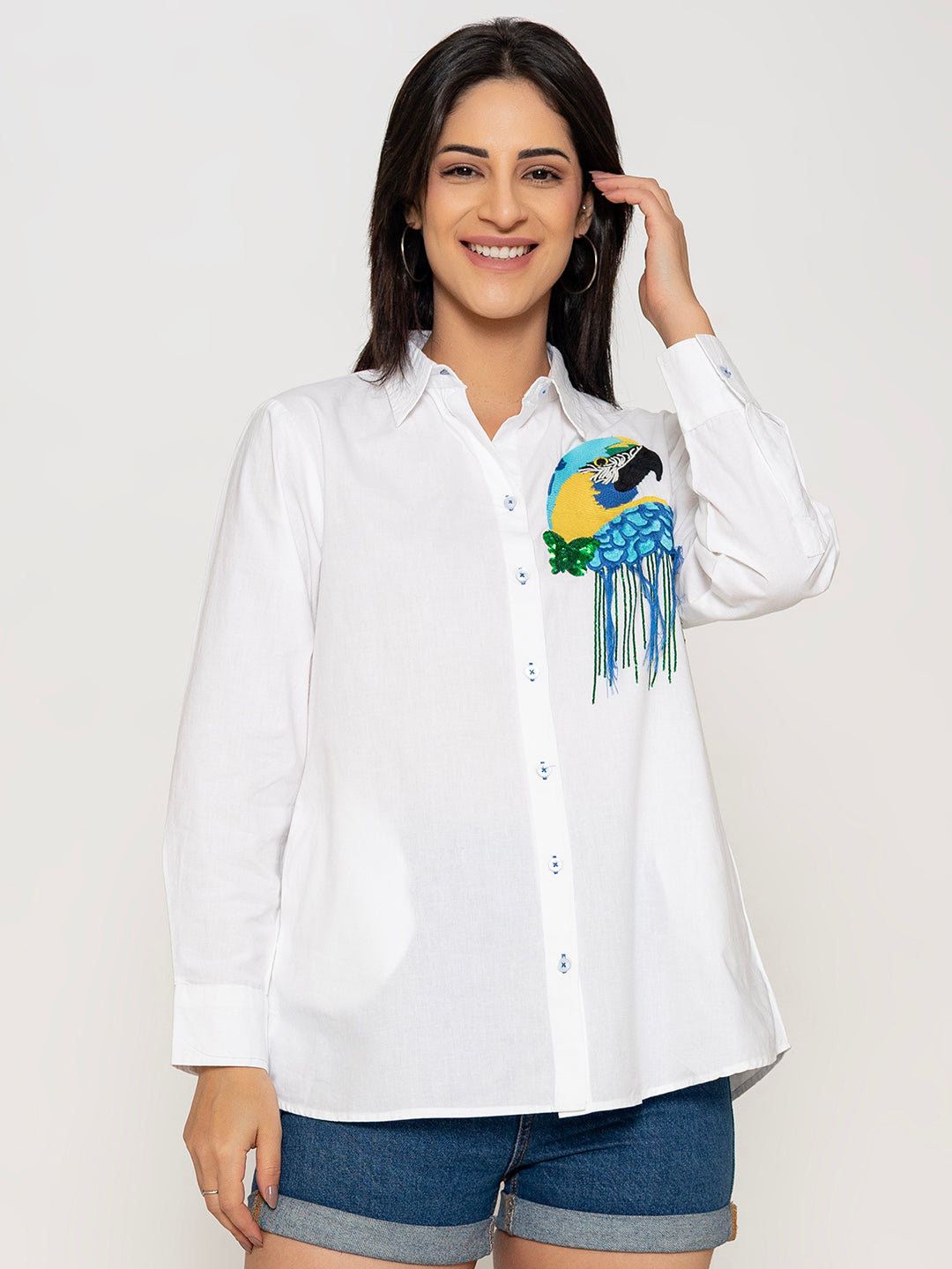 WHITE FRONT EMBROIDERED MACAW COTTON  SHIRT WITH HANGING SEQUENCE DETAILING