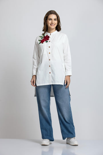 SOLID COLOR FRONT & BACKEMBROIDERED BUTTON-UP SHIRT.